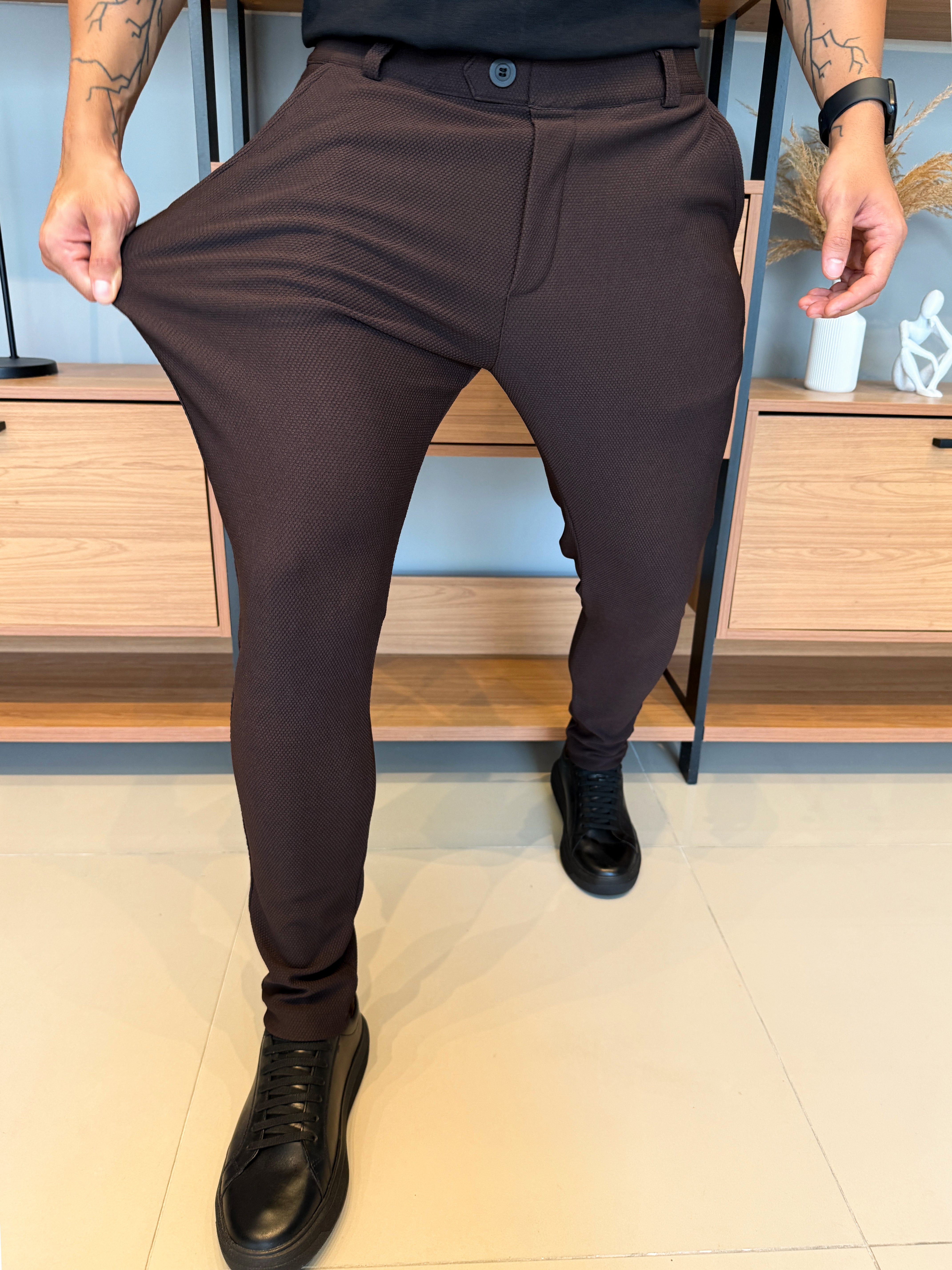 Granitto Textured Trousers – Brown | Zip-Free Design