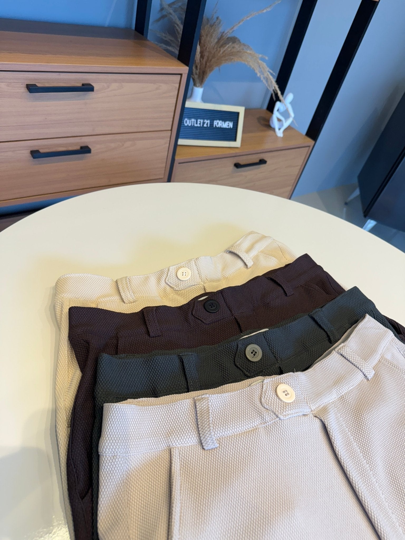 Granitto Textured Trousers – Brown | Zip-Free Design