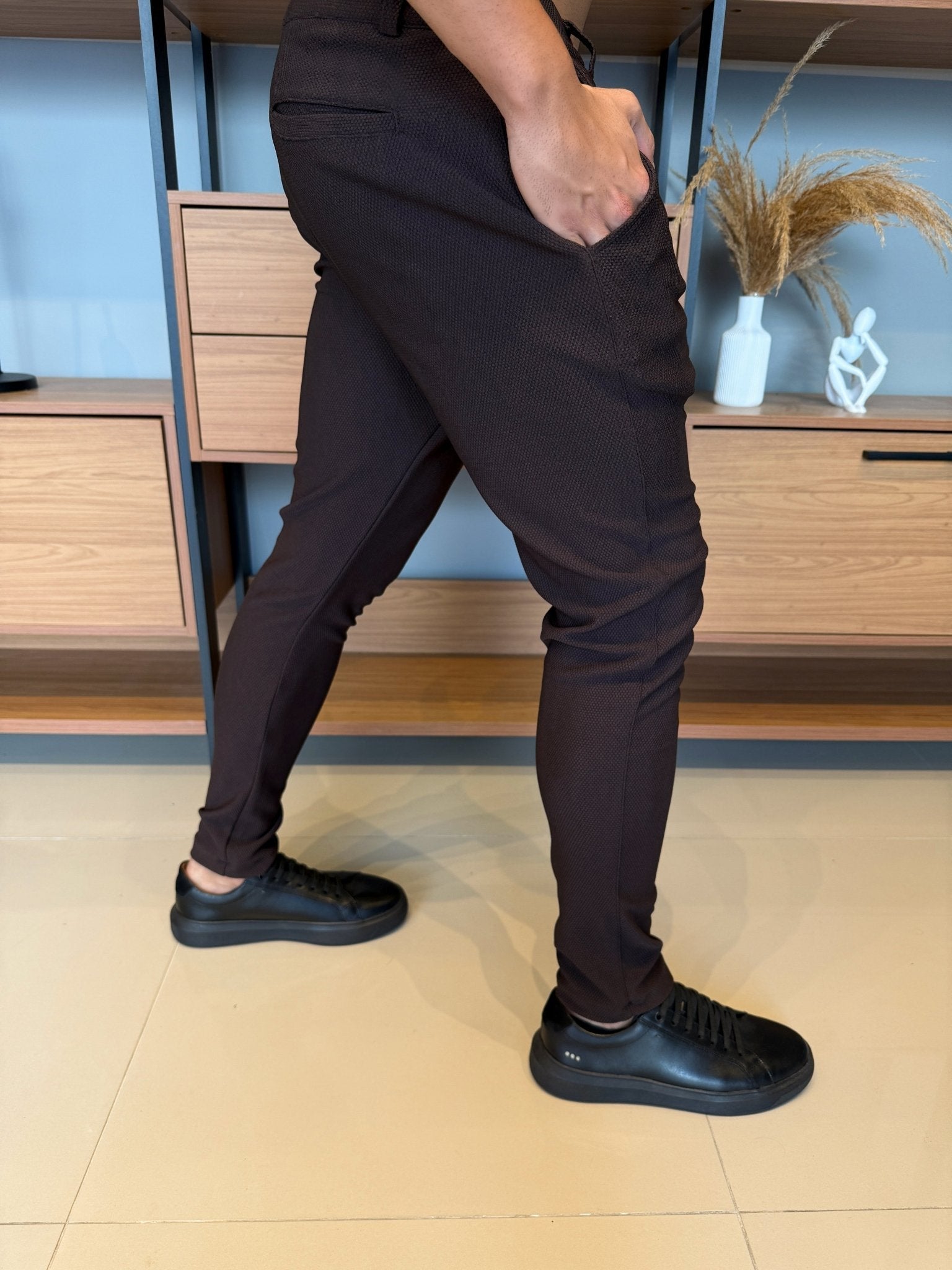 Granitto Textured Trousers – Brown | Zip-Free Design