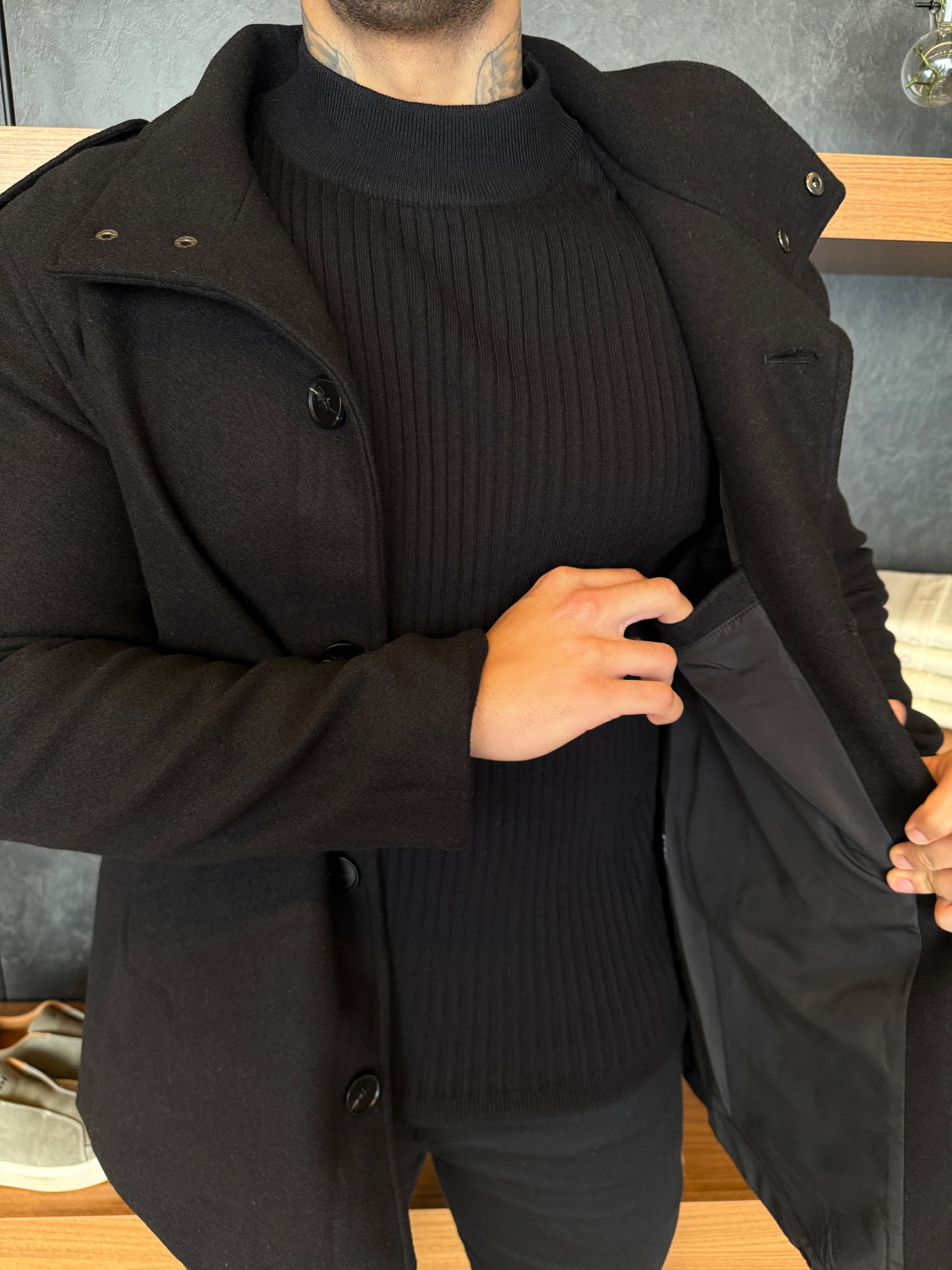 Men’s Wool Overcoat – Black