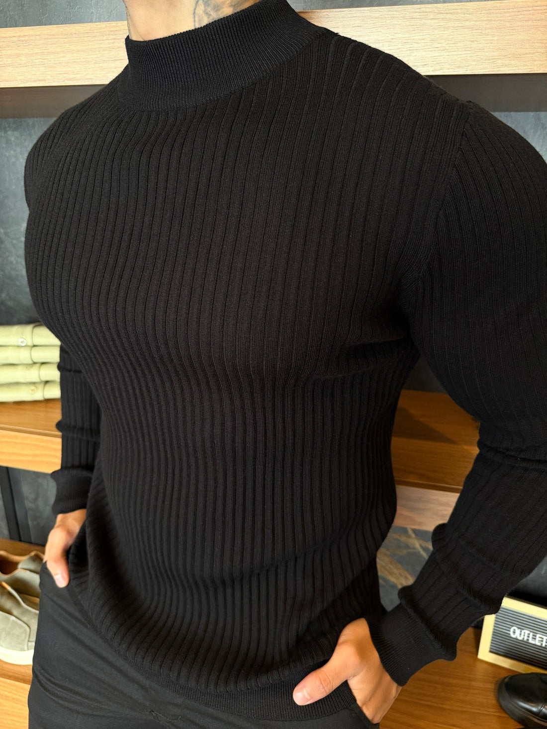 Ribbed Premium Cashmere Wool Jumper – Black | Mid-Neck